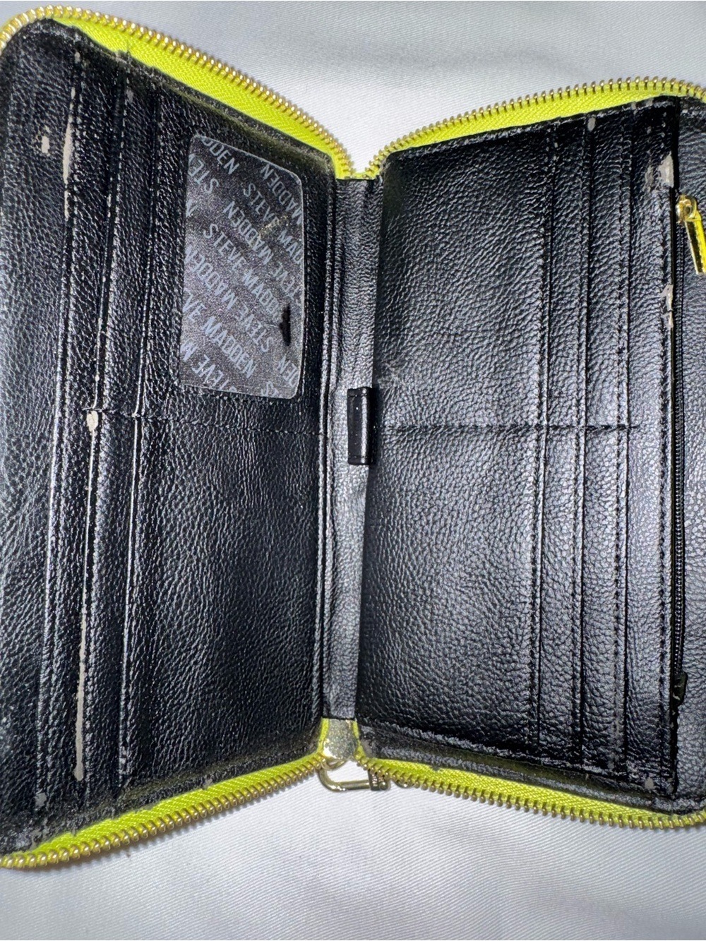 Steve Madden Neon Yellow Quilted Zip Around Wallet Wristlet - Picture 7 of 9